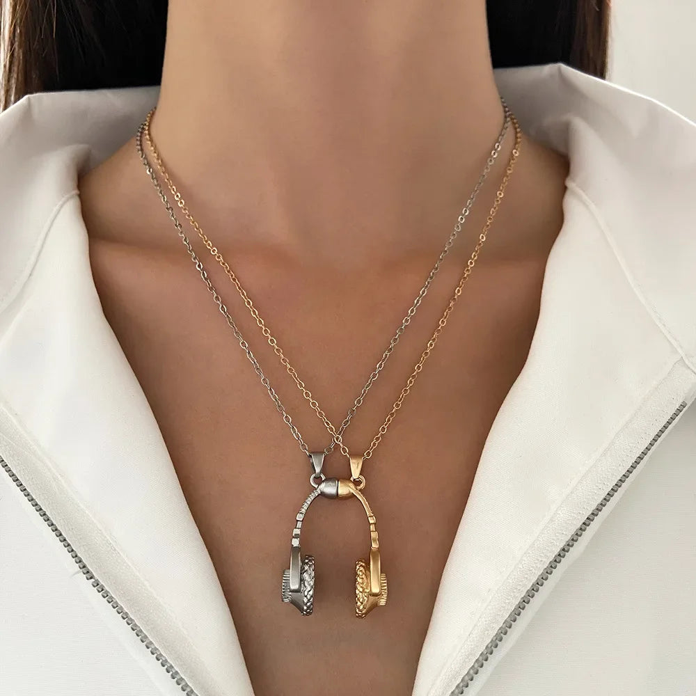 Gümüş Renk Kalp Kolye | Kadın Zarif Kalpli Kolye | Günlük ve Parti Kombinleri İçin Şık Takı | Love Heart Charm Necklace