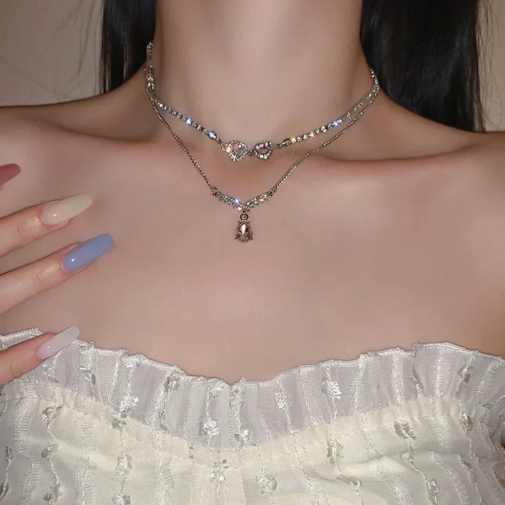 Gümüş Renk Kalp Kolye | Kadın Zarif Kalpli Kolye | Günlük ve Parti Kombinleri İçin Şık Takı | Love Heart Charm Necklace